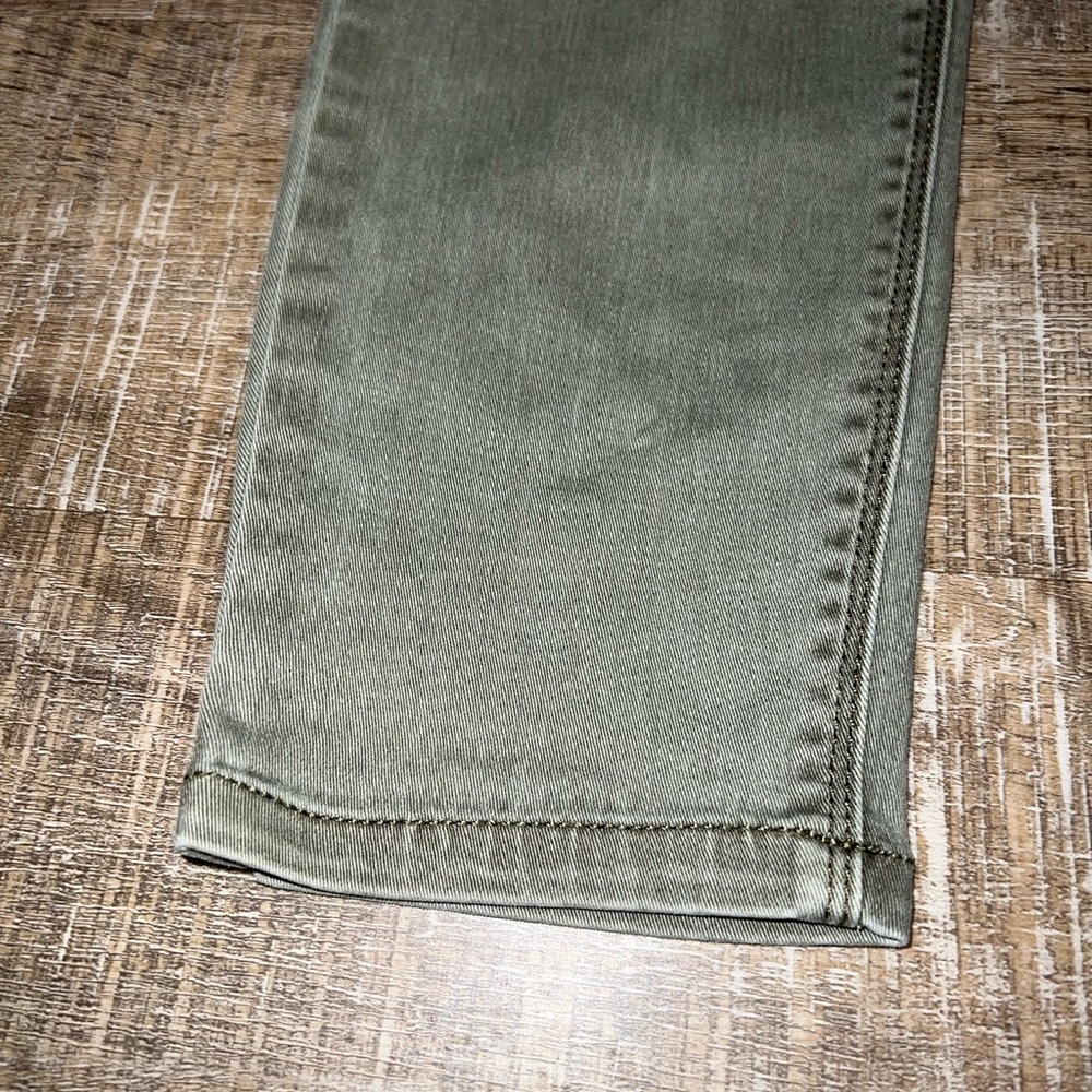 Express Skinny Jeans - Picture 3 of 16